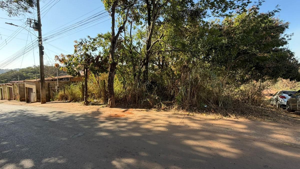 Lote, Centro, 0 Quarto, 0 Vaga