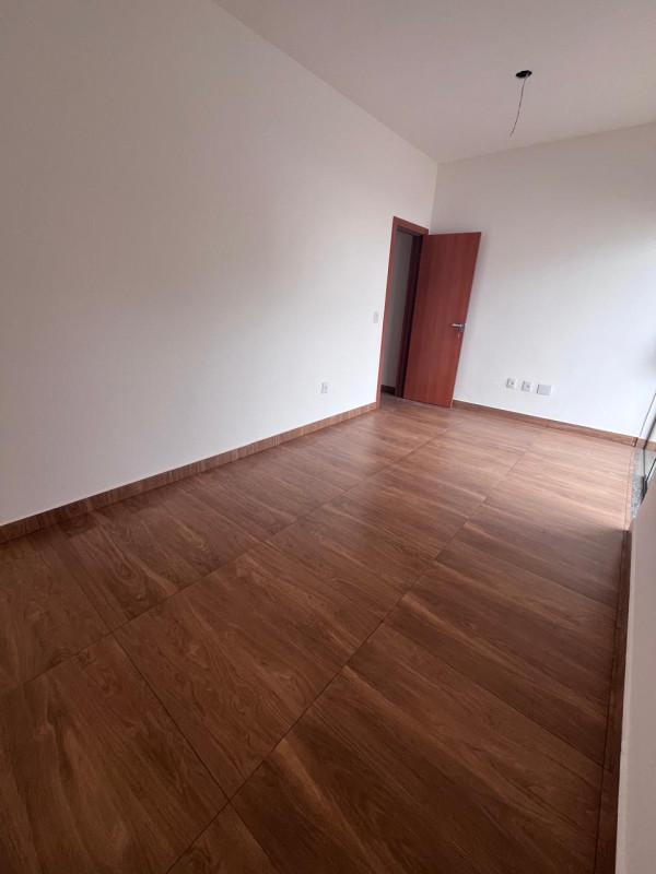 Casa, Masterville, 3 Quartos, 4 Vagas, 1 Suíte