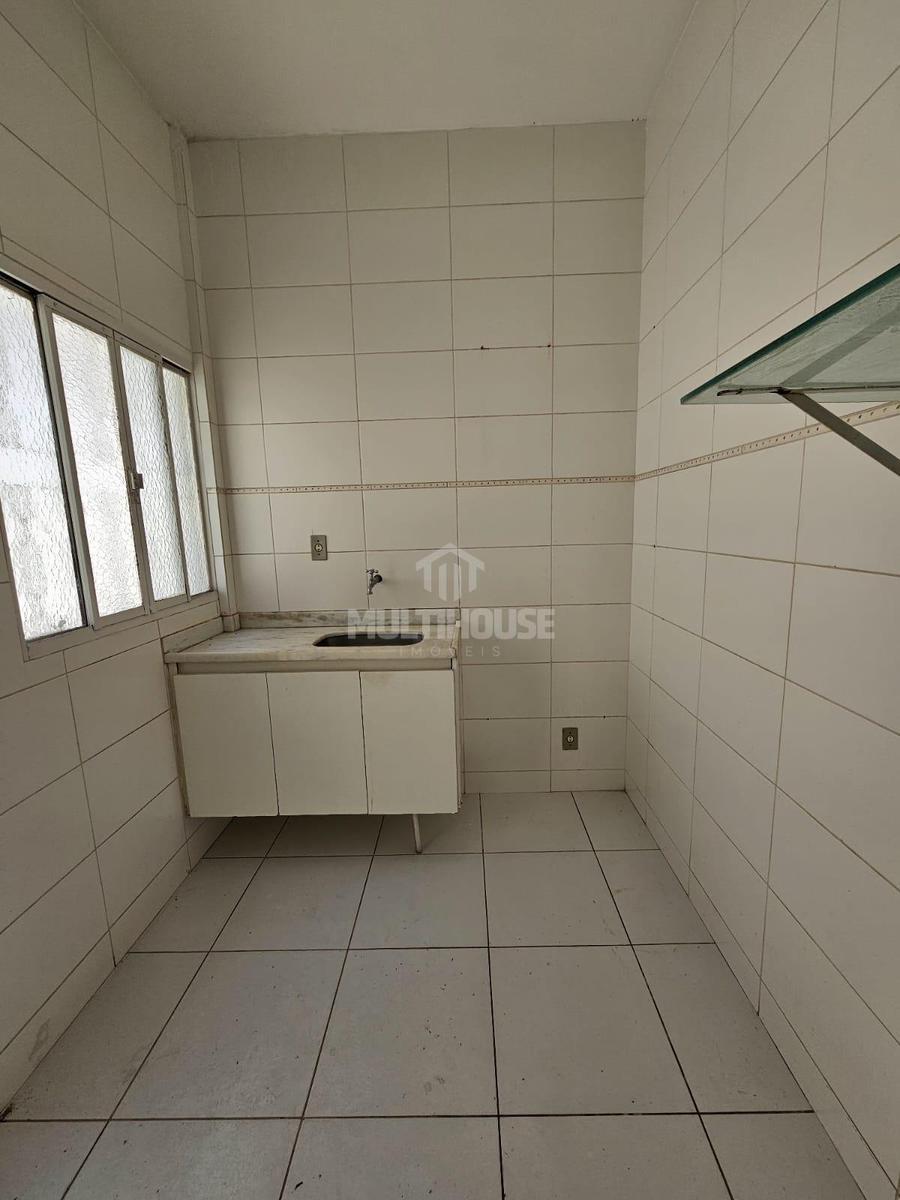 Casa, Itapoã, 2 Quartos, 0 Vaga