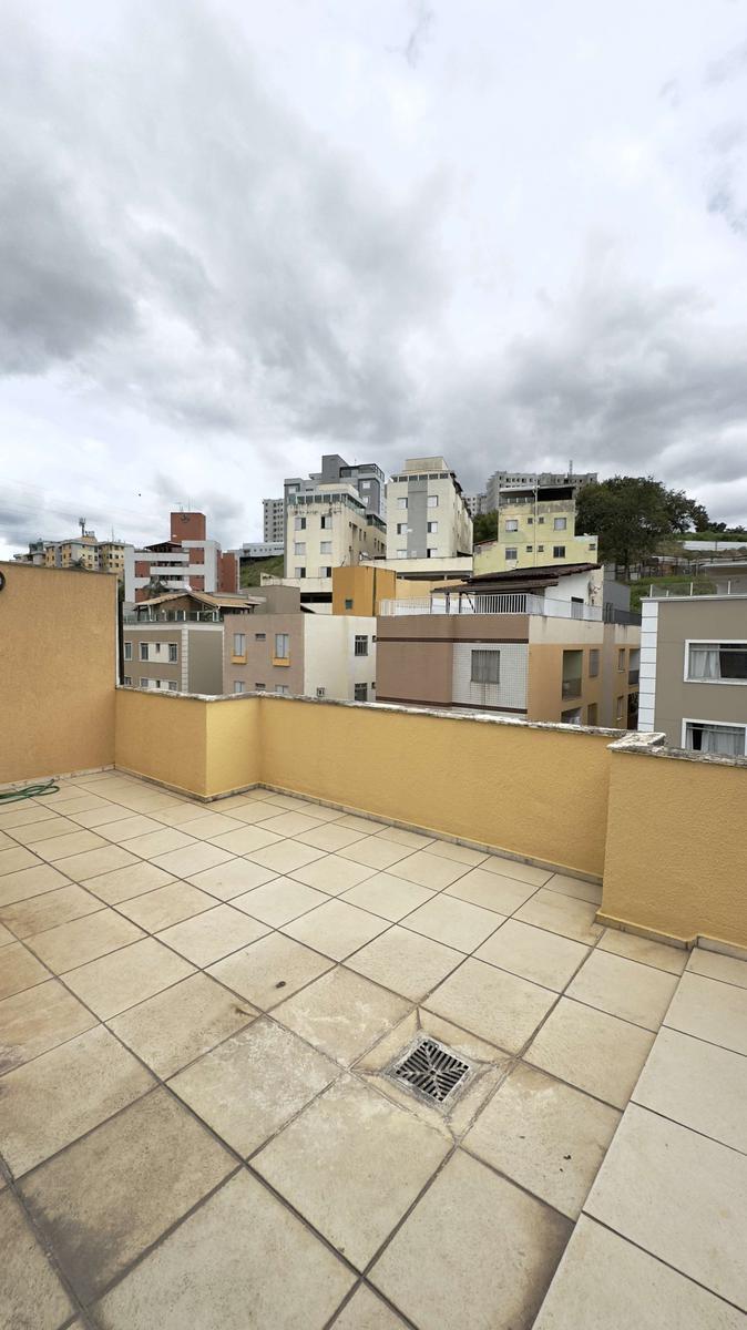 Cobertura, Estoril, 3 Quartos, 1 Vaga, 1 Suíte