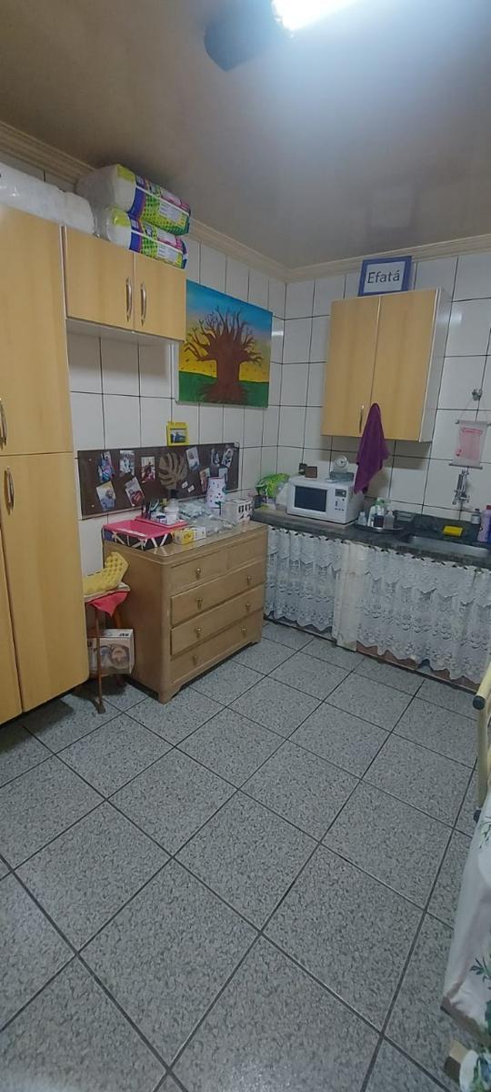 Casa, Petropolis, 3 Quartos, 2 Vagas, 1 Suíte