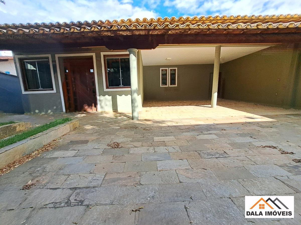 Casa, Santa Mônica, 4 Quartos, 5 Vagas, 2 Suítes