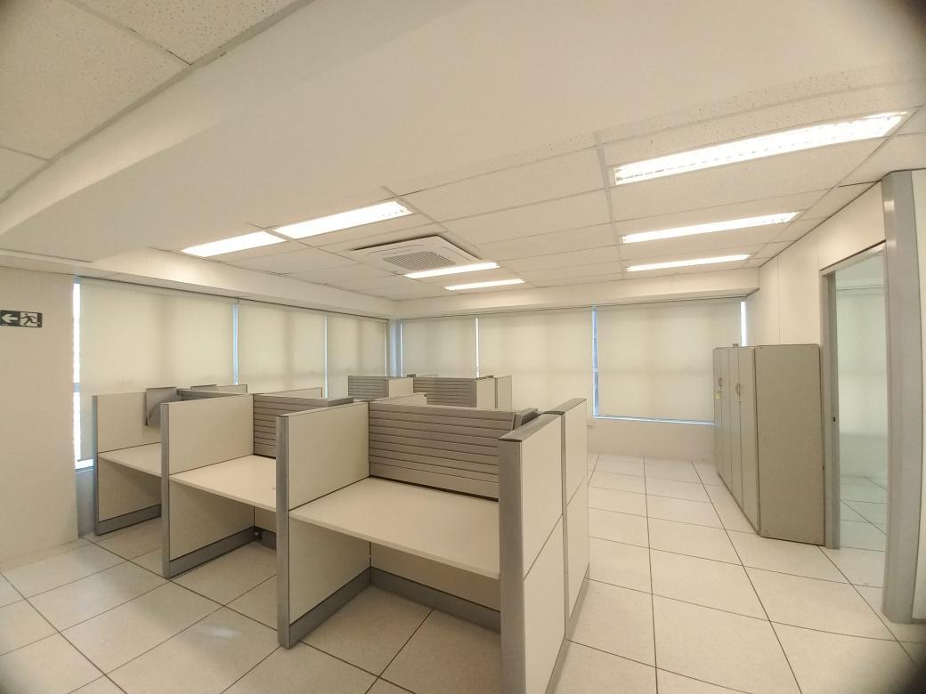 Sala, Savassi, 0 Quarto, 2 Vagas