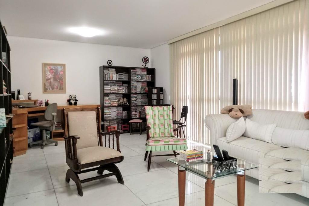 Cobertura, Funcionários, 4 Quartos, 5 Vagas, 2 Suítes