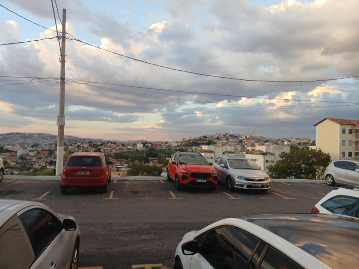 Apartamento, Vitória, 2 Quartos, 1 Vaga