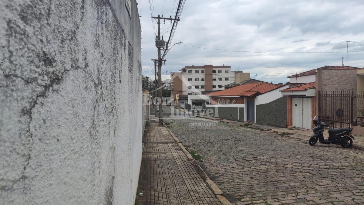 Casa, Centro, 3 Quartos, 0 Vaga