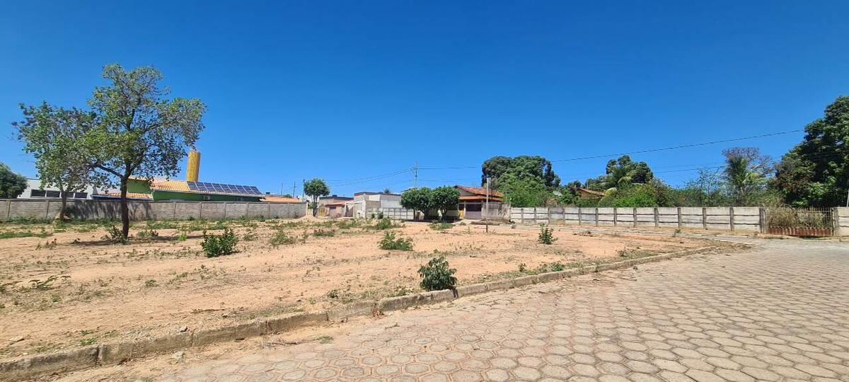 Lote, Centro, 0 Quarto, 0 Vaga