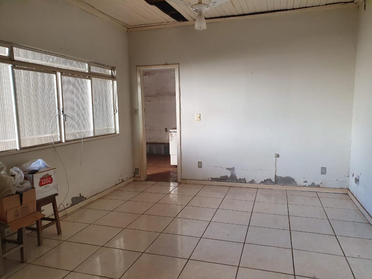 Casa, Santa Efigênia, 4 Quartos, 4 Vagas, 1 Suíte