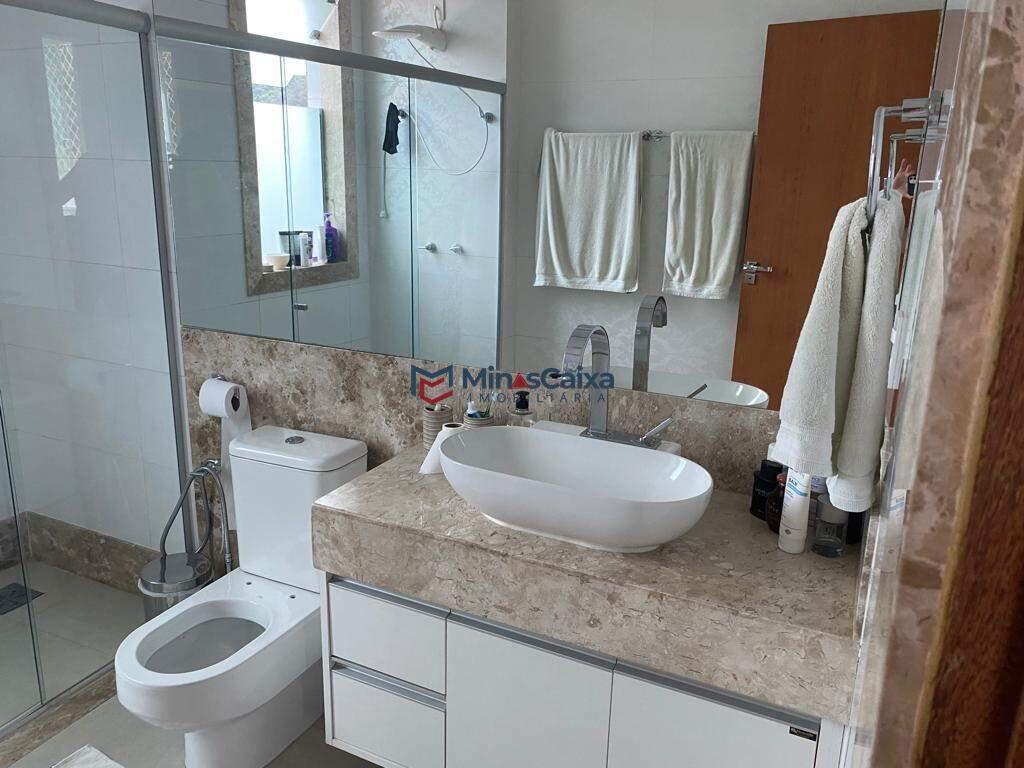 Apartamento, Funcionários, 3 Quartos, 3 Vagas, 2 Suítes