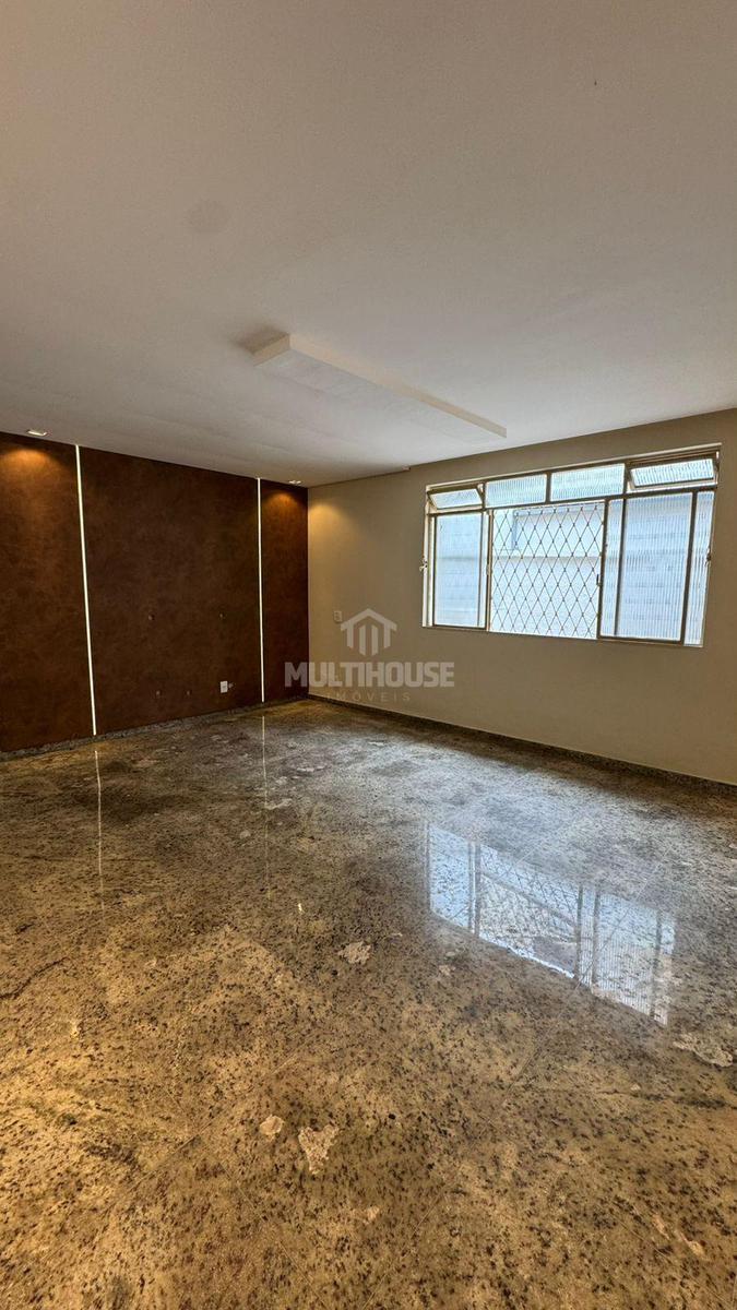 Casa, São Luiz (pampulha), 4 Quartos, 3 Vagas, 1 Suíte