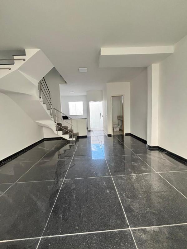 Casa, Santa Branca, 3 Quartos, 2 Vagas, 1 Suíte