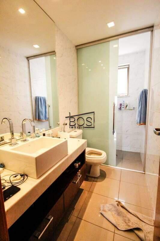 Apartamento, Funcionários, 4 Quartos, 2 Vagas, 1 Suíte