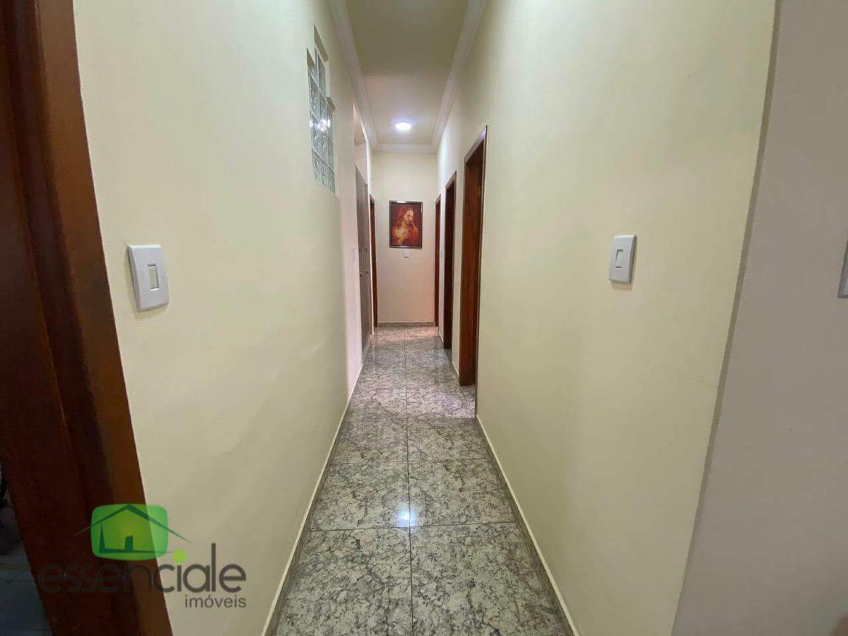 Casa, Jardim Riacho das Pedras, 3 Quartos, 4 Vagas, 1 Suíte