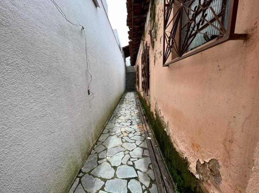 Casa, Castelo, 5 Quartos, 6 Vagas, 2 Suítes