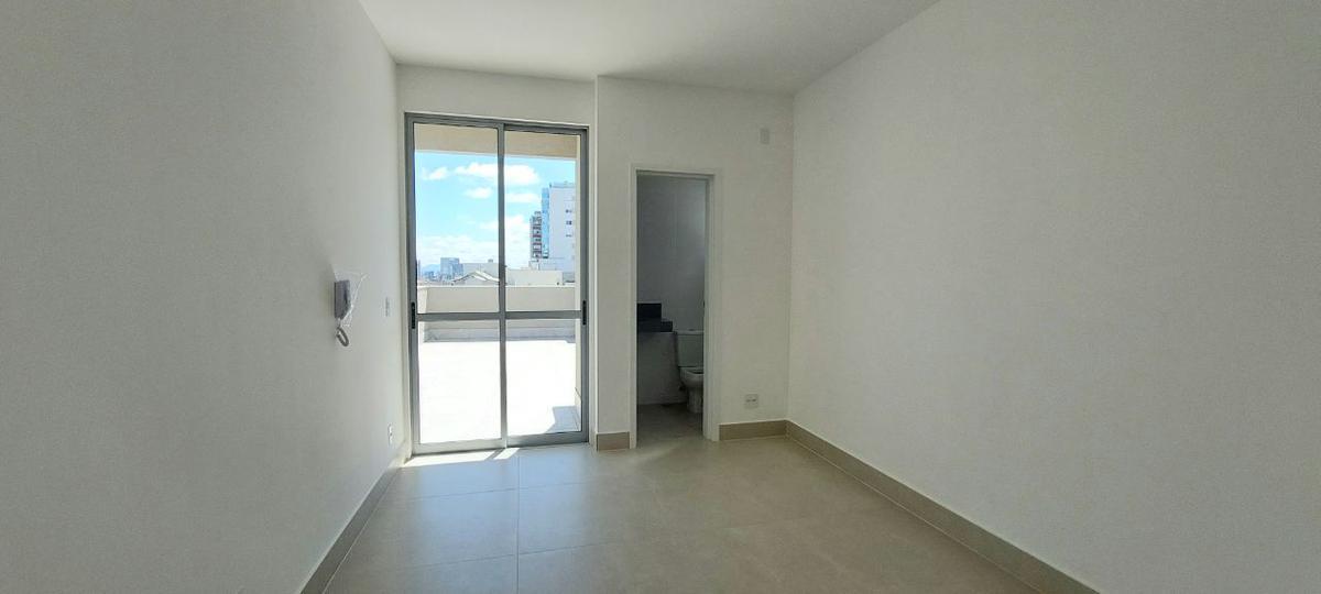 Cobertura, Alto Barroca, 2 Quartos, 2 Vagas, 1 Suíte