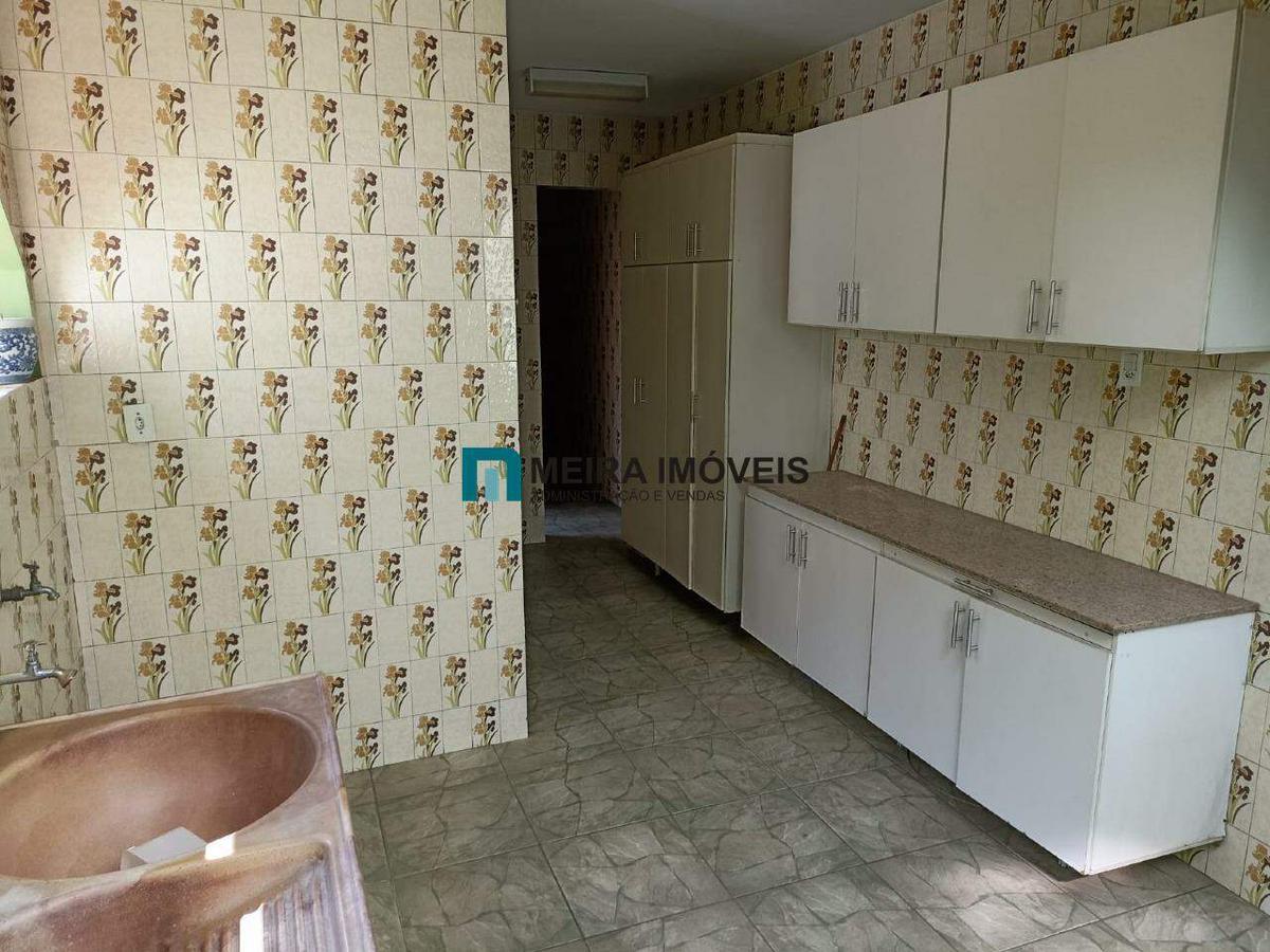 Casa, Nova Suíssa, 8 Quartos, 3 Vagas, 2 Suítes