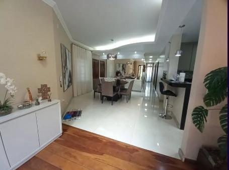 Casa, Santa Rosa, 3 Quartos, 2 Vagas, 1 Suíte