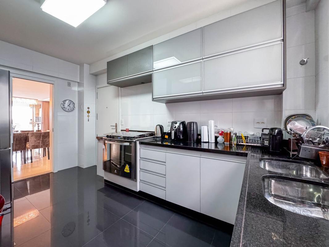 Apartamento, Barroca, 4 Quartos, 4 Vagas, 3 Suítes