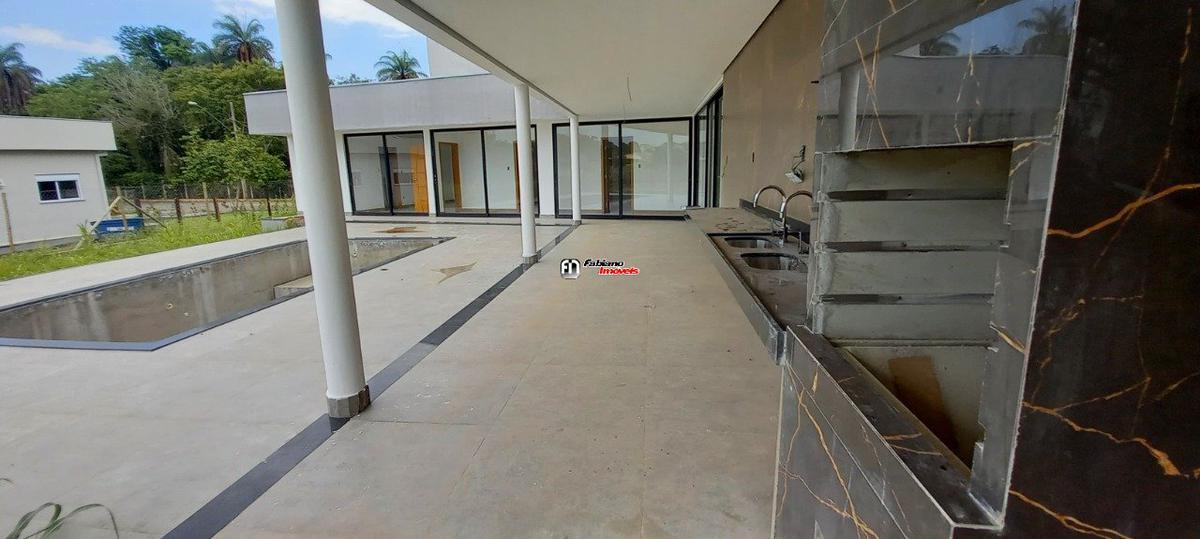 Casa, Campinho, 3 Quartos, 4 Vagas, 3 Suítes