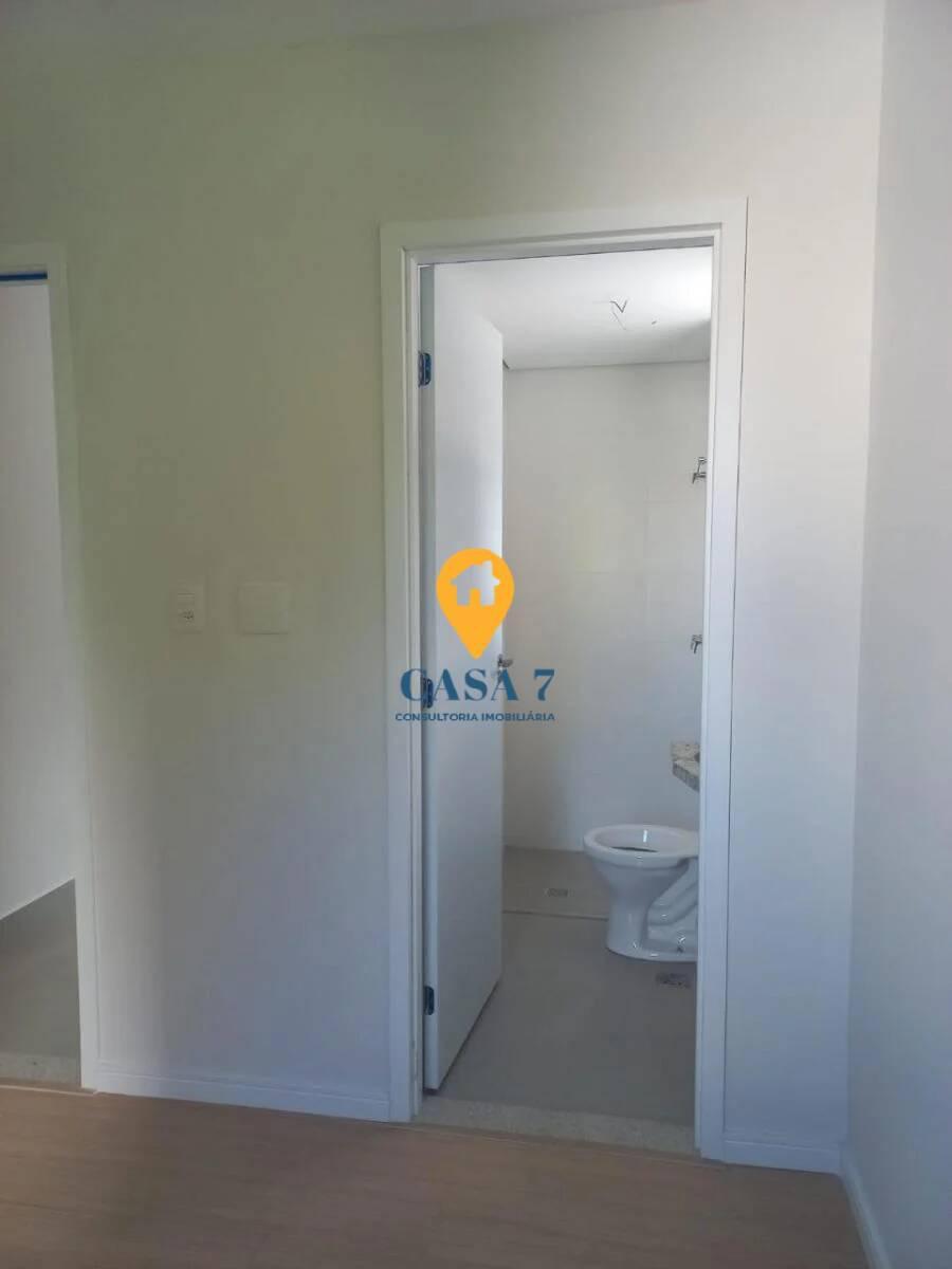 Apartamento, Floresta, 1 Quarto, 0 Vaga