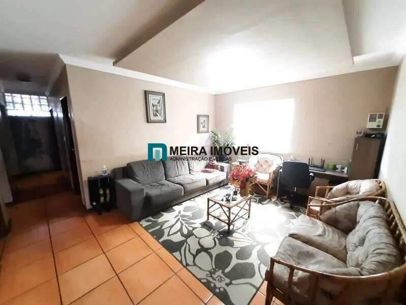 Casa, Planalto, 6 Quartos, 2 Vagas, 1 Suíte