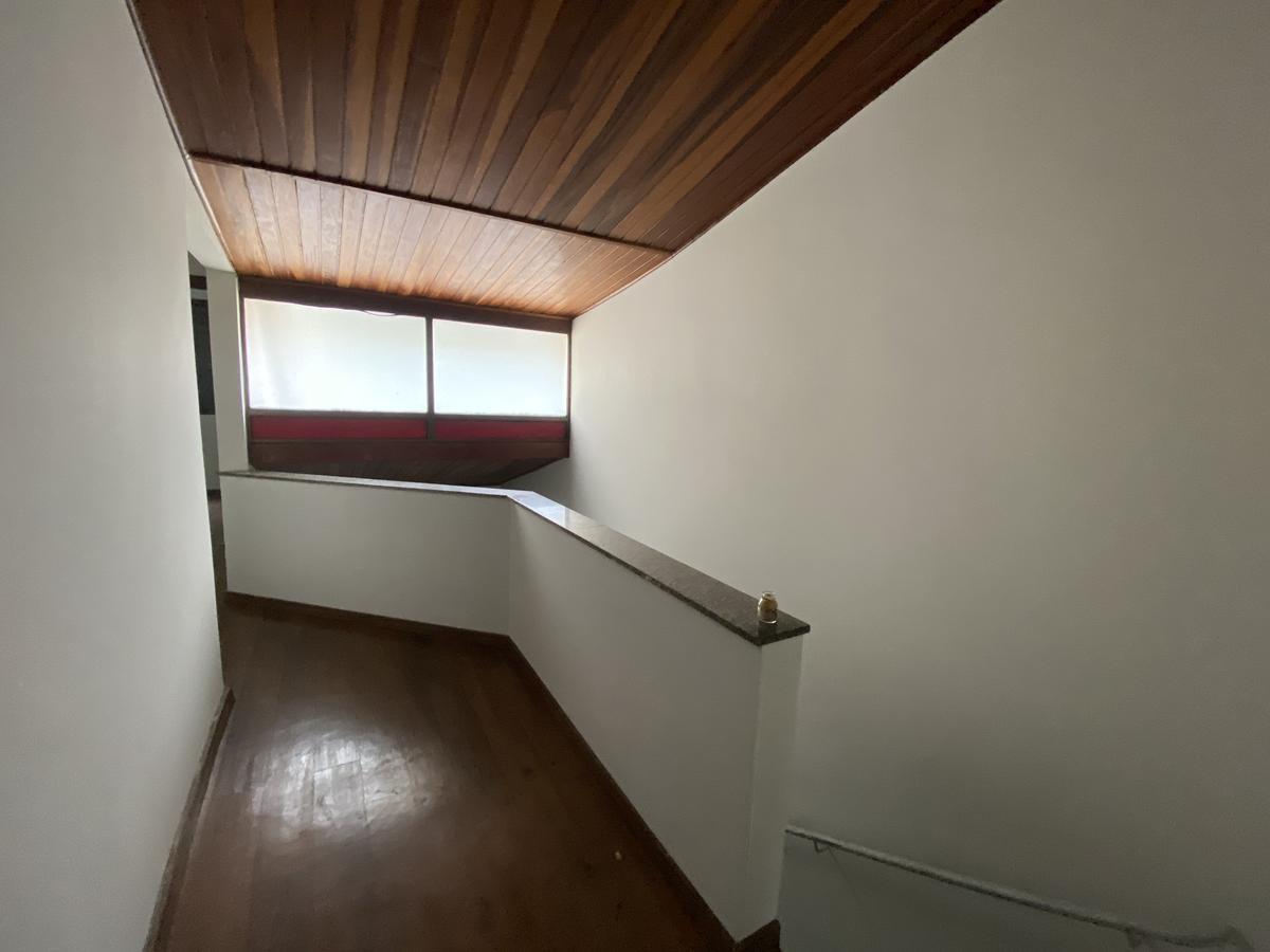 Casa, Castelo, 4 Quartos, 2 Vagas, 2 Suítes