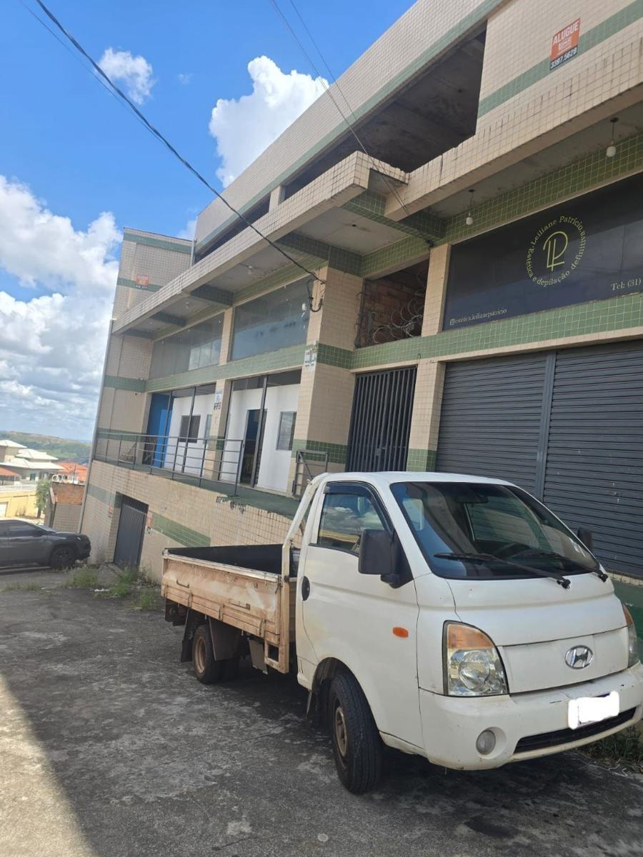 Prédio, Tropical, 0 Quarto, 12 Vagas