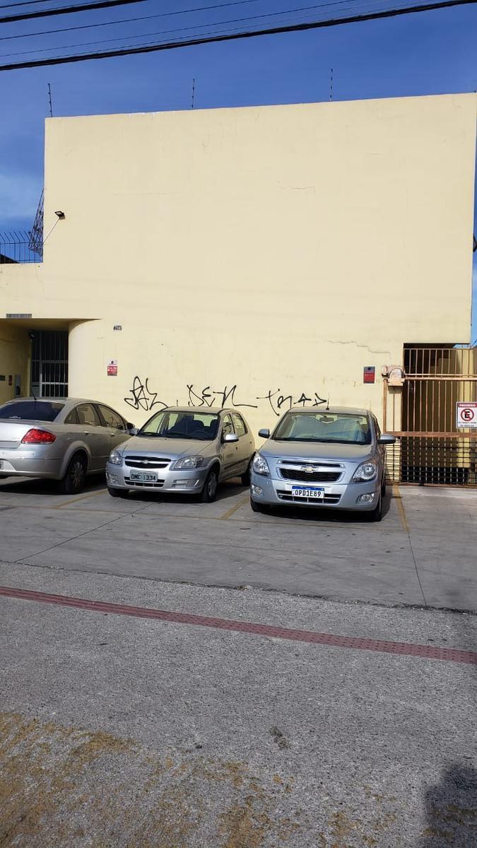 Sala, Inconfidência, 0 Quarto, 1 Vaga