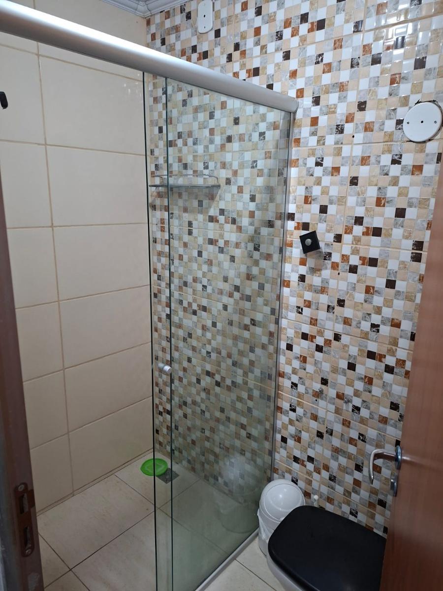 Casa, Casa Branca, 4 Quartos, 3 Vagas, 1 Suíte