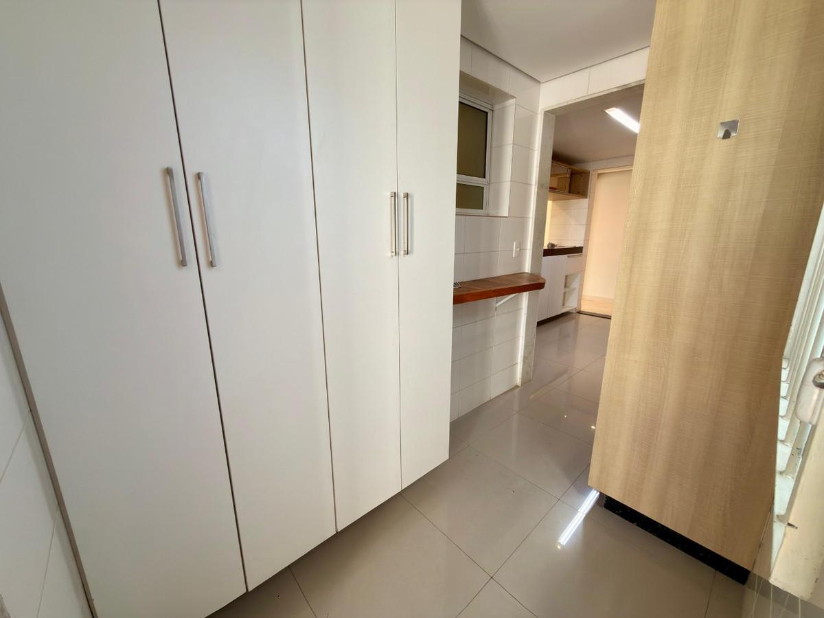 Apartamento, Itapoã, 3 Quartos, 2 Vagas, 2 Suítes