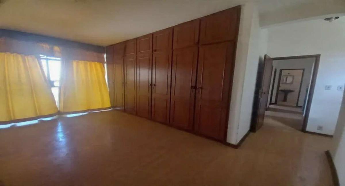 Casa, Cidade Nova, 5 Quartos, 3 Vagas, 1 Suíte