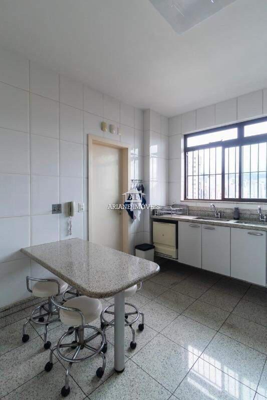 Apartamento, Funcionários, 4 Quartos, 4 Vagas, 2 Suítes