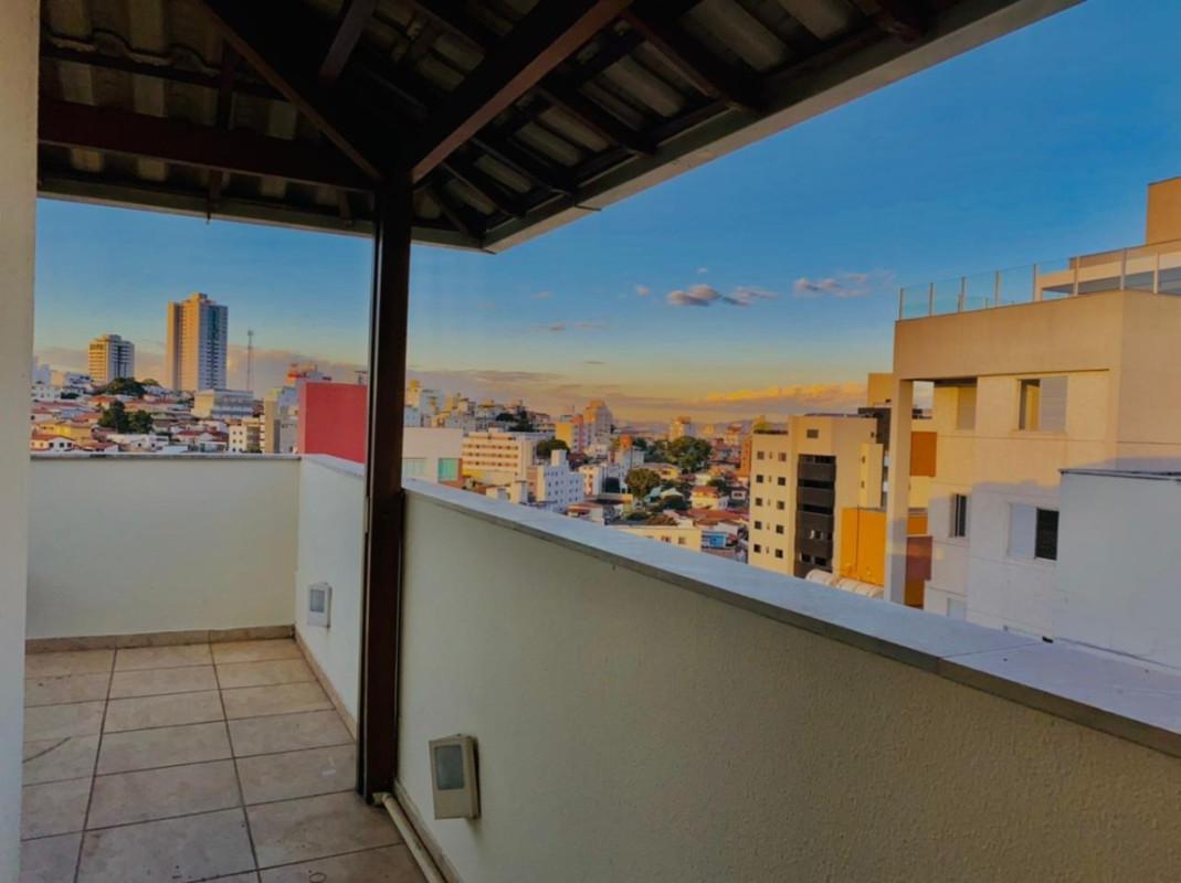 Cobertura, Floresta, 2 Quartos, 2 Vagas, 1 Suíte