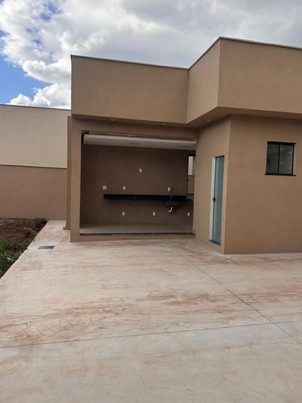 Casa, Água Limpa, 3 Quartos, 4 Vagas, 3 Suítes