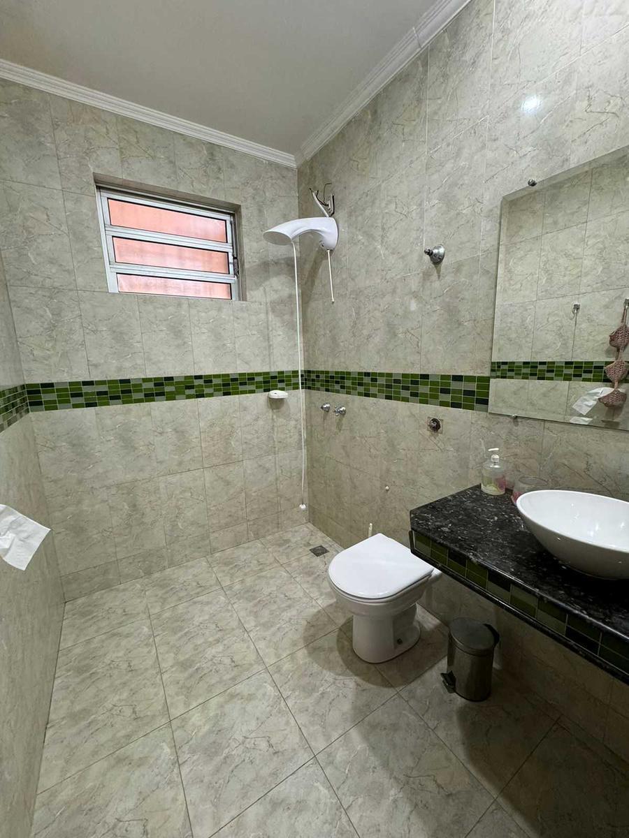 Casa, Santa Terezinha, 3 Quartos, 5 Vagas, 2 Suítes