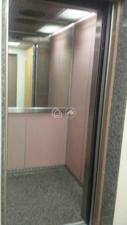 Sala, Santa Lúcia, 1 Vaga