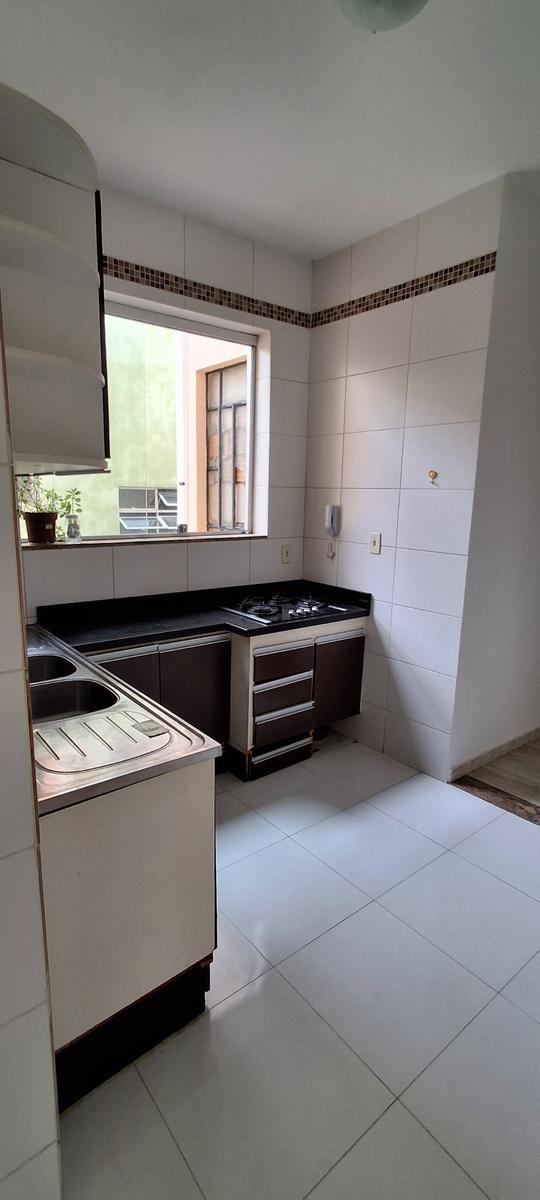 Apartamento, Floresta, 3 Quartos, 0 Vaga, 1 Suíte