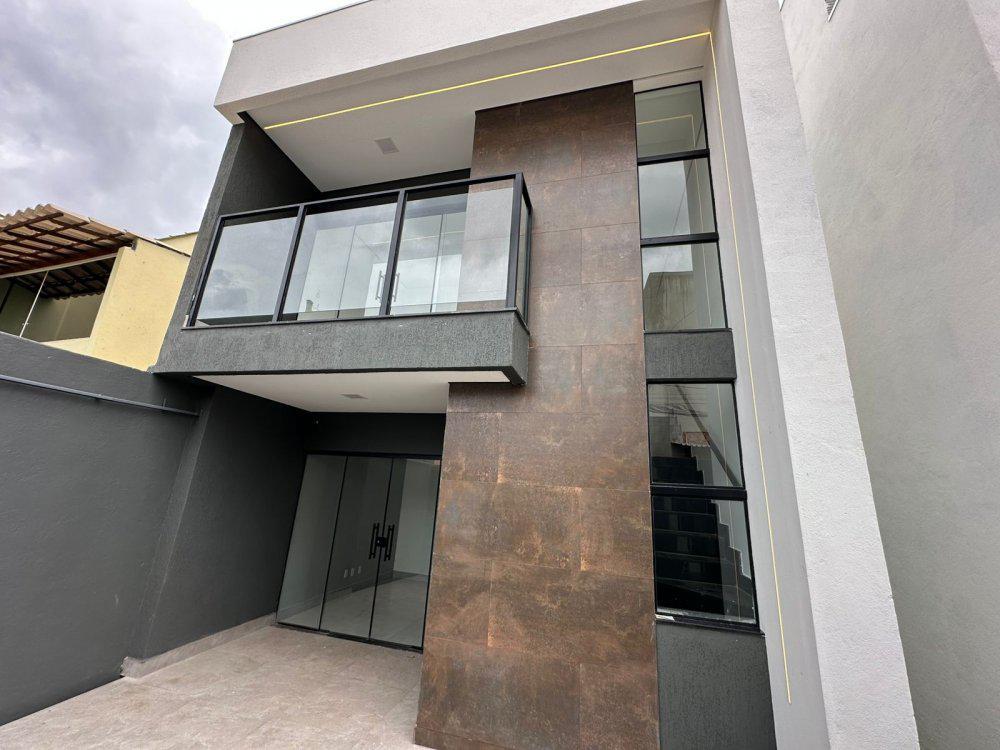 Casa, São Pedro, 3 Quartos, 2 Vagas, 1 Suíte