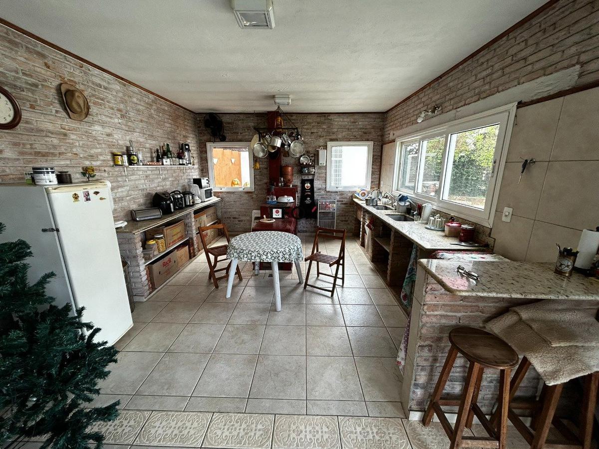 Casa, Estoril, 4 Quartos, 6 Vagas, 1 Suíte