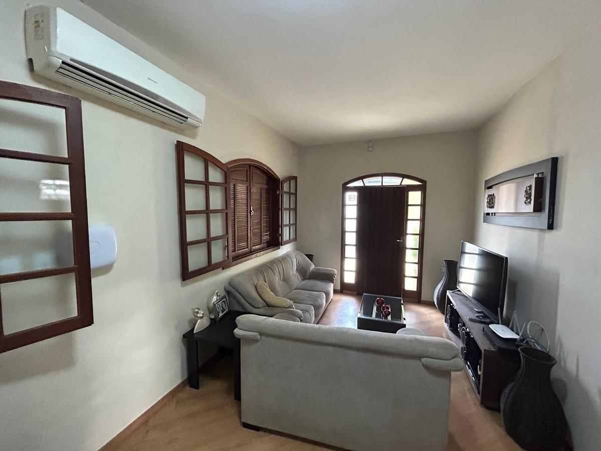 Casa, Centro, 3 Quartos, 3 Vagas, 1 Suíte