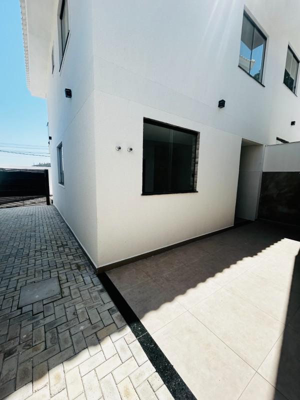 Casa, Masterville, 2 Quartos, 2 Vagas, 1 Suíte
