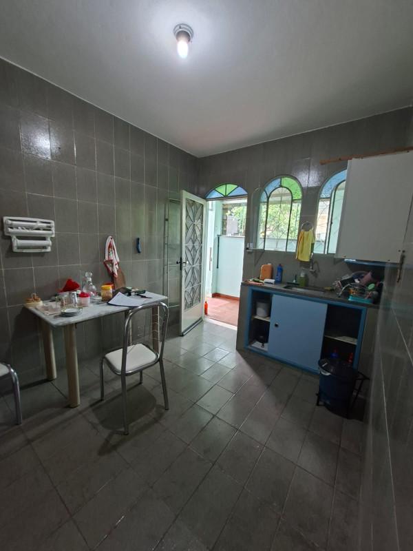 Casa, Novo Santa Cecília (barreiro), 4 Quartos, 8 Vagas