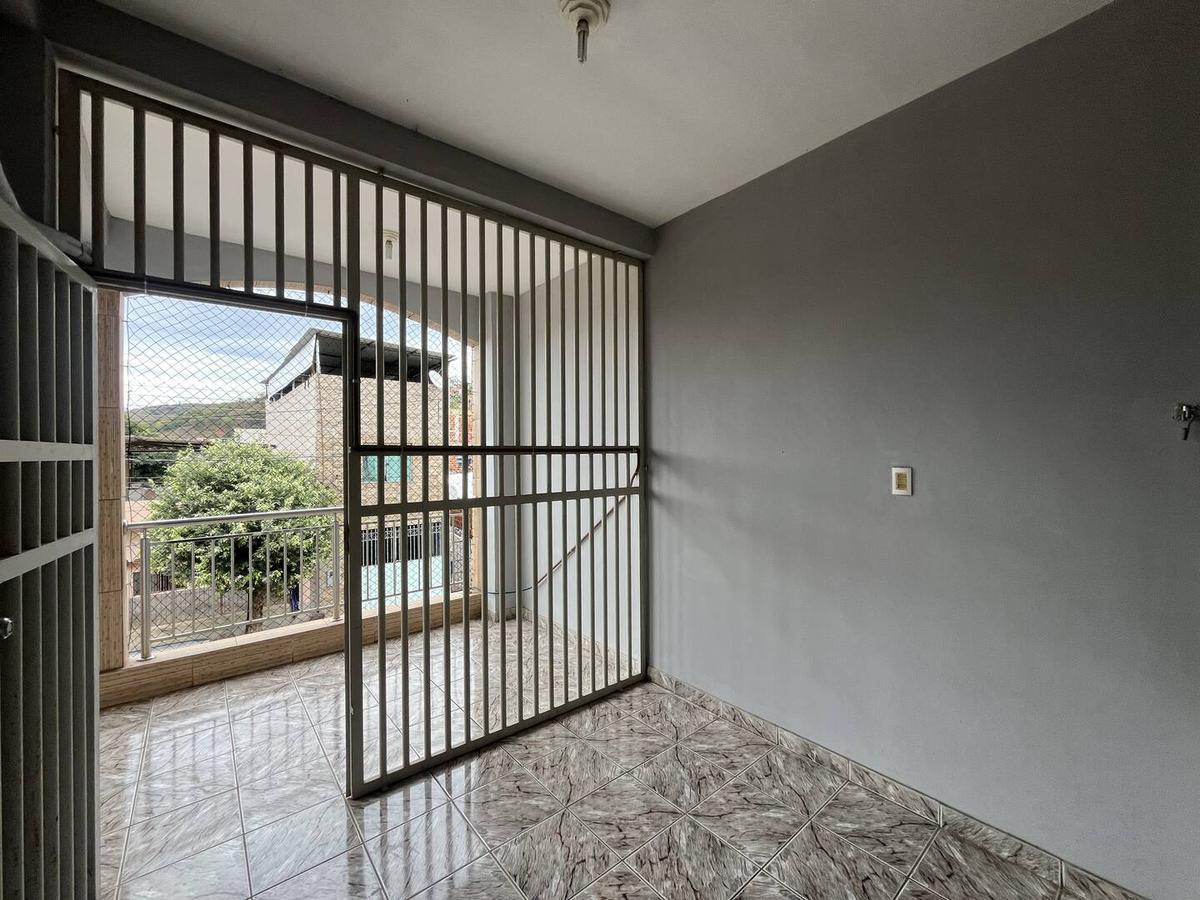 Casa, Santa Cruz, 3 Quartos, 2 Vagas