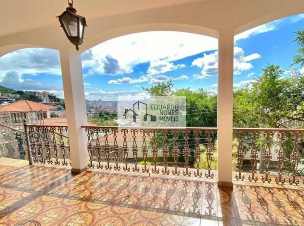 Casa, Mangabeiras, 5 Quartos, 4 Vagas, 2 Suítes