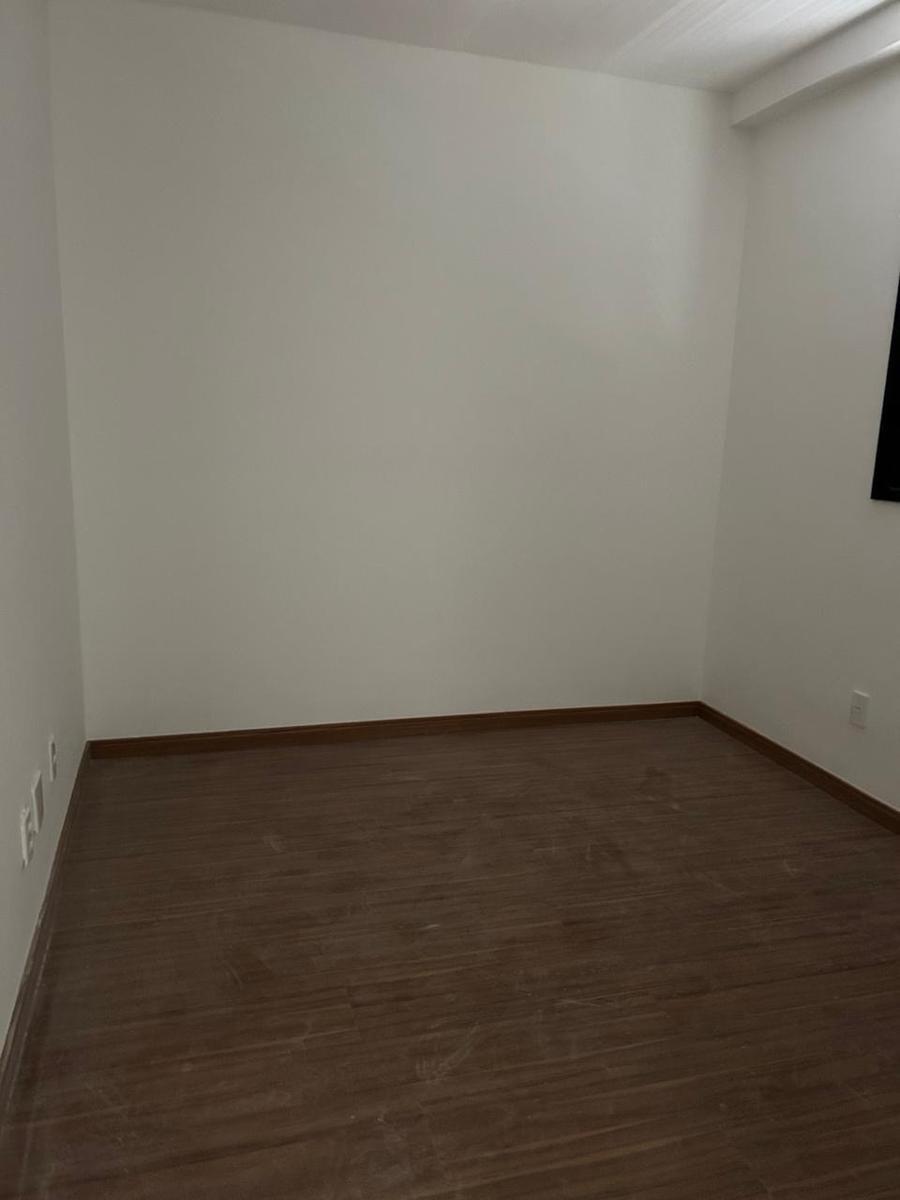 Cobertura, Sagrada Família, 4 Quartos, 2 Vagas, 1 Suíte