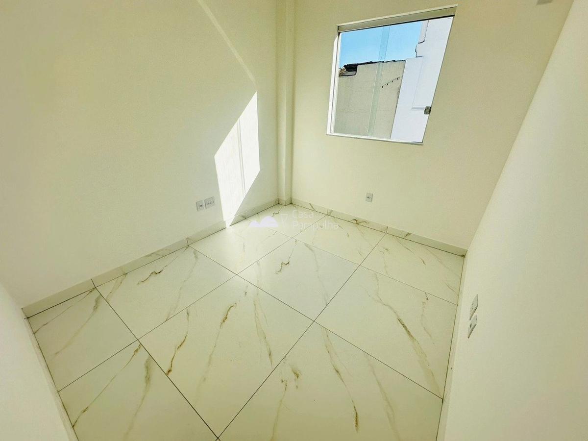 Casa, Santa Branca, 2 Quartos, 2 Vagas, 2 Suítes