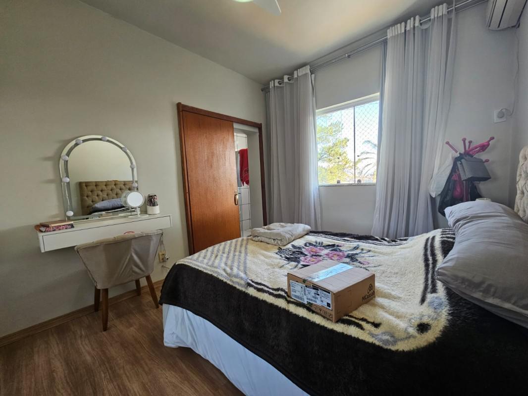 Casa, João Pinheiro, 3 Quartos, 10 Vagas, 2 Suítes