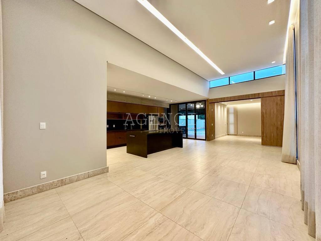 Casa, Alphaville - Lagoa dos Ingleses, 4 Quartos, 0 Vaga, 4 Suítes