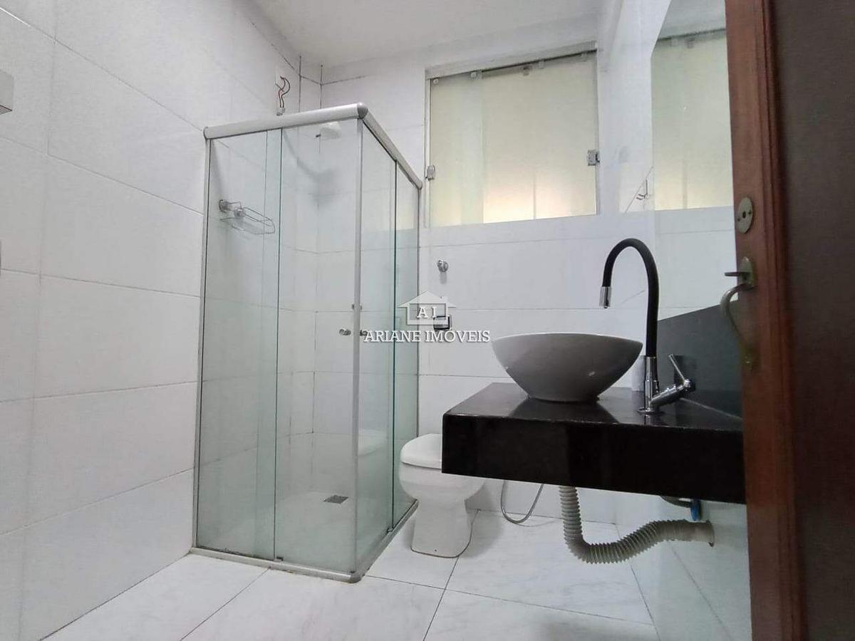 Apartamento, Centro, 2 Quartos, 0 Vaga