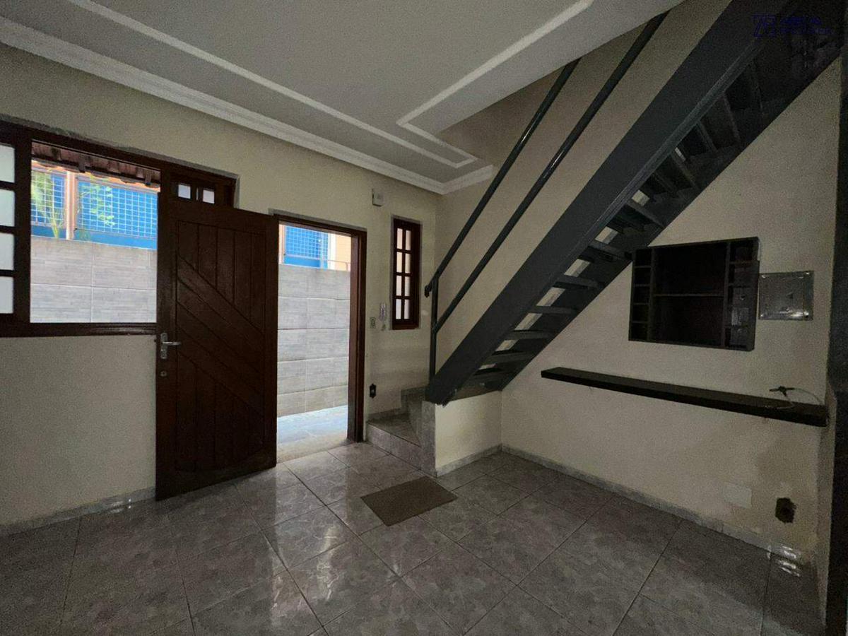 Casa, Milionários, 3 Quartos, 1 Vaga